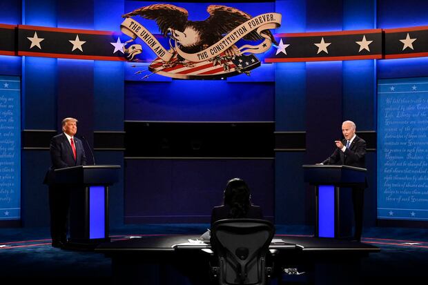 Biden y Trump debatirán el jueves durante 90 minutos. (Brendan SMIALOWSKI / AFP).