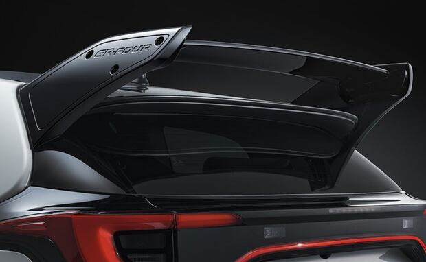 Un alerón trasero grande y variable contribuye a la estabilidad de manejo a altas velocidades y suprime el movimiento serpenteante al frenar. (Foto: Toyota)