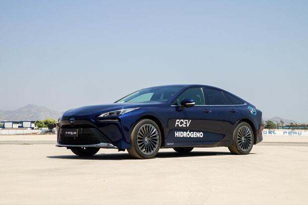 Mirai, vehículo a hidrógeno presentado por Toyota en el 2014. Costa Rica fue el primer país de la región donde se probó el automóvil.